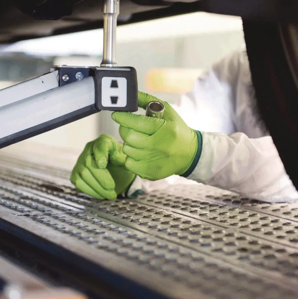 Ammex 8 mil Heavy-Duty Industrial Powder-Free Nitrile Gloves - Medium, Green (1000/Carton)