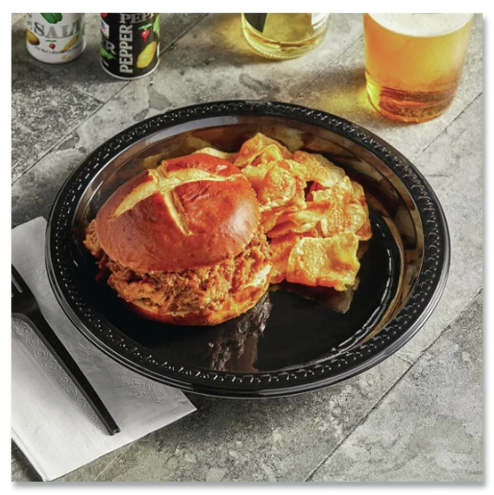 Chinet 9 in. Diameter Heavyweight Plastic Plates - Black (500/Carton)