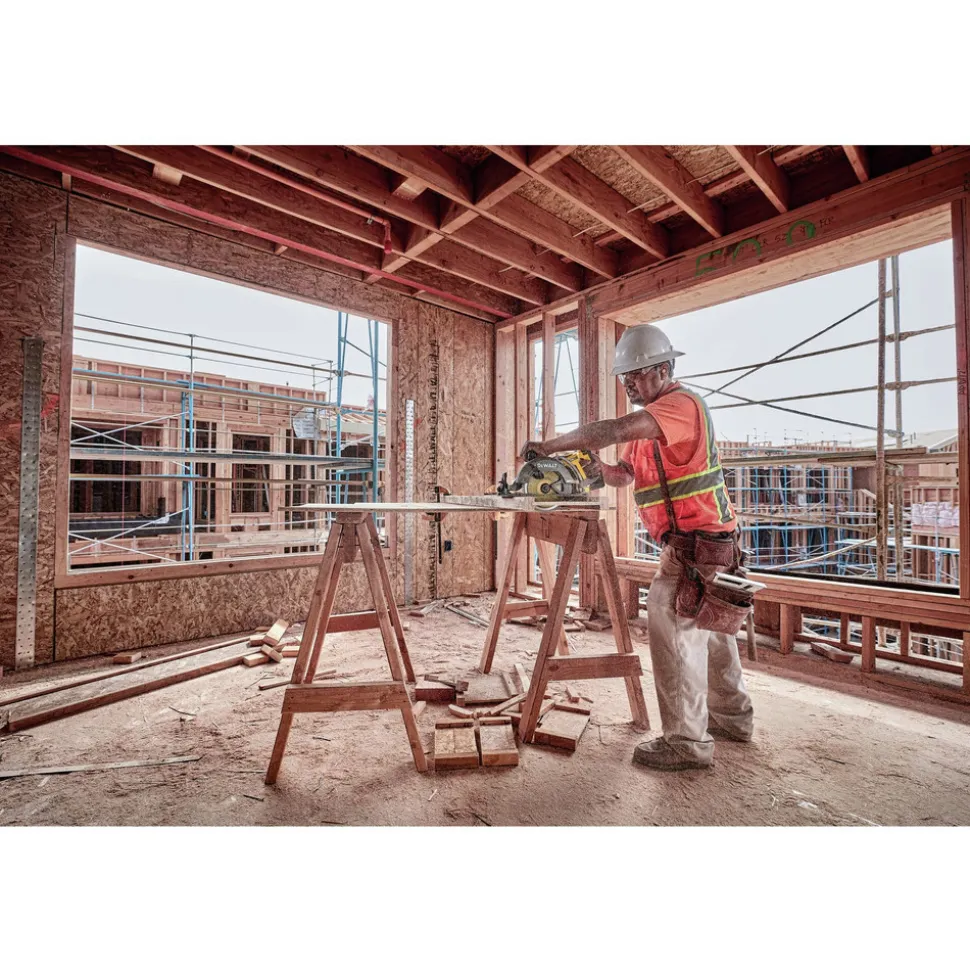 Dewalt 60V MAX FLEXVOLTBrushless Lithium-Ion 7-1/4 in. Cordless Worm Drive Style Saw (Tool Only)