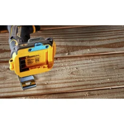 Dewalt 20V MAX XR Brushless Lithium-Ion 1/2 in. Cordless Drill Driver Kit with 2 Batteries (2 Ah)