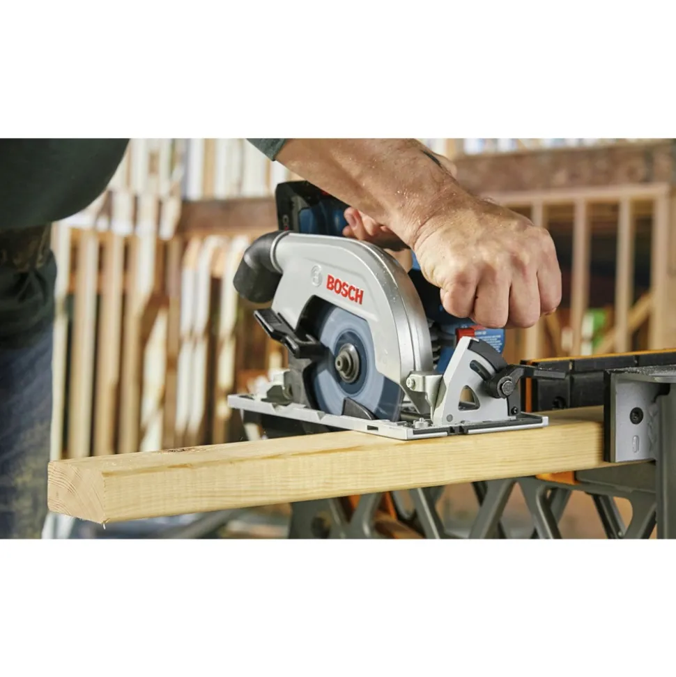 Factory Reconditioned Bosch 18V Brushless Lithium-Ion 6-1/2 in. Cordless Blade-Right Circular Saw Kit (4 Ah)