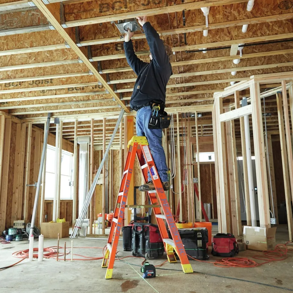 Factory Reconditioned Bosch 360 Degrees Green-Beam Three-Plane Leveling and Alignment-Line Laser