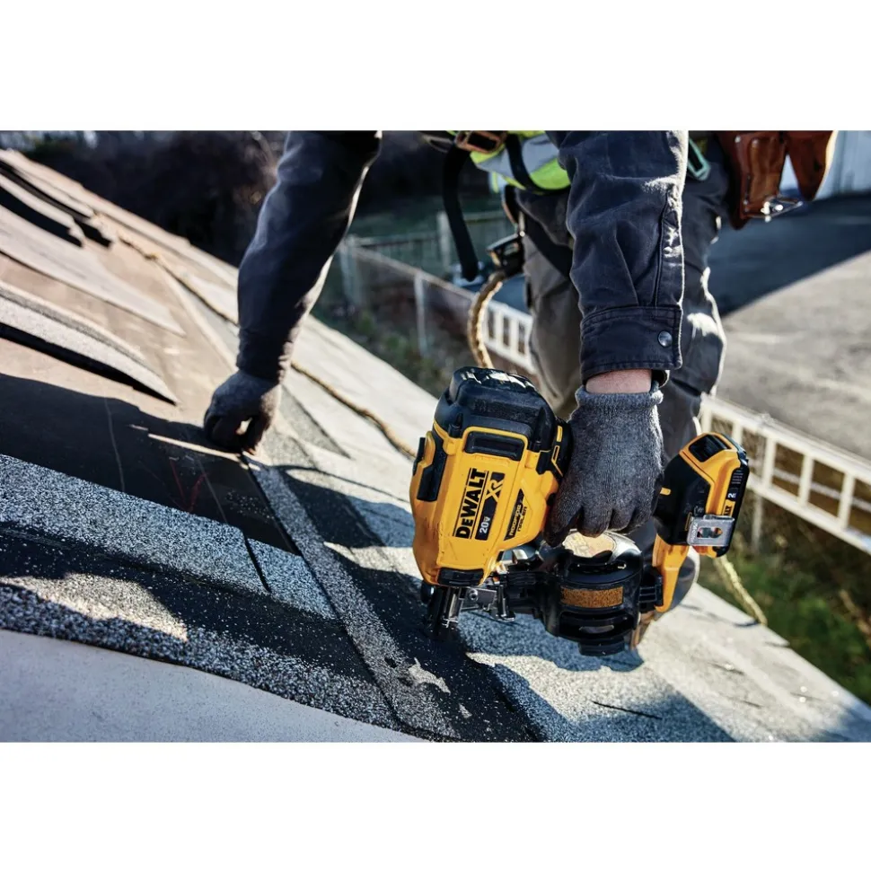 Factory Reconditioned Dewalt 20V MAX Brushless Lithium-Ion 15 Degree Cordless Coil Roofing Nailer Kit (2 Ah)