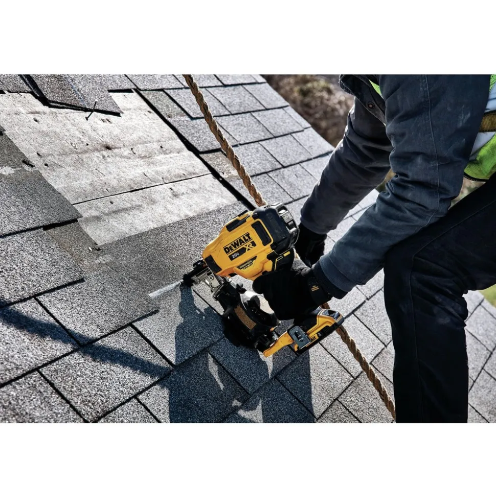 Factory Reconditioned Dewalt 20V MAX Brushless Lithium-Ion 15 Degree Cordless Coil Roofing Nailer Kit (2 Ah)
