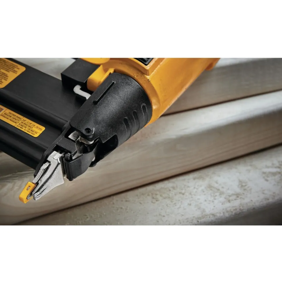 Factory Reconditioned Dewalt 18 Gauge 2-1/8 in. Pneumatic Brad Nailer and 0.9 HP 6 Gallon Oil-Free Pancake Compressor Combo Kit