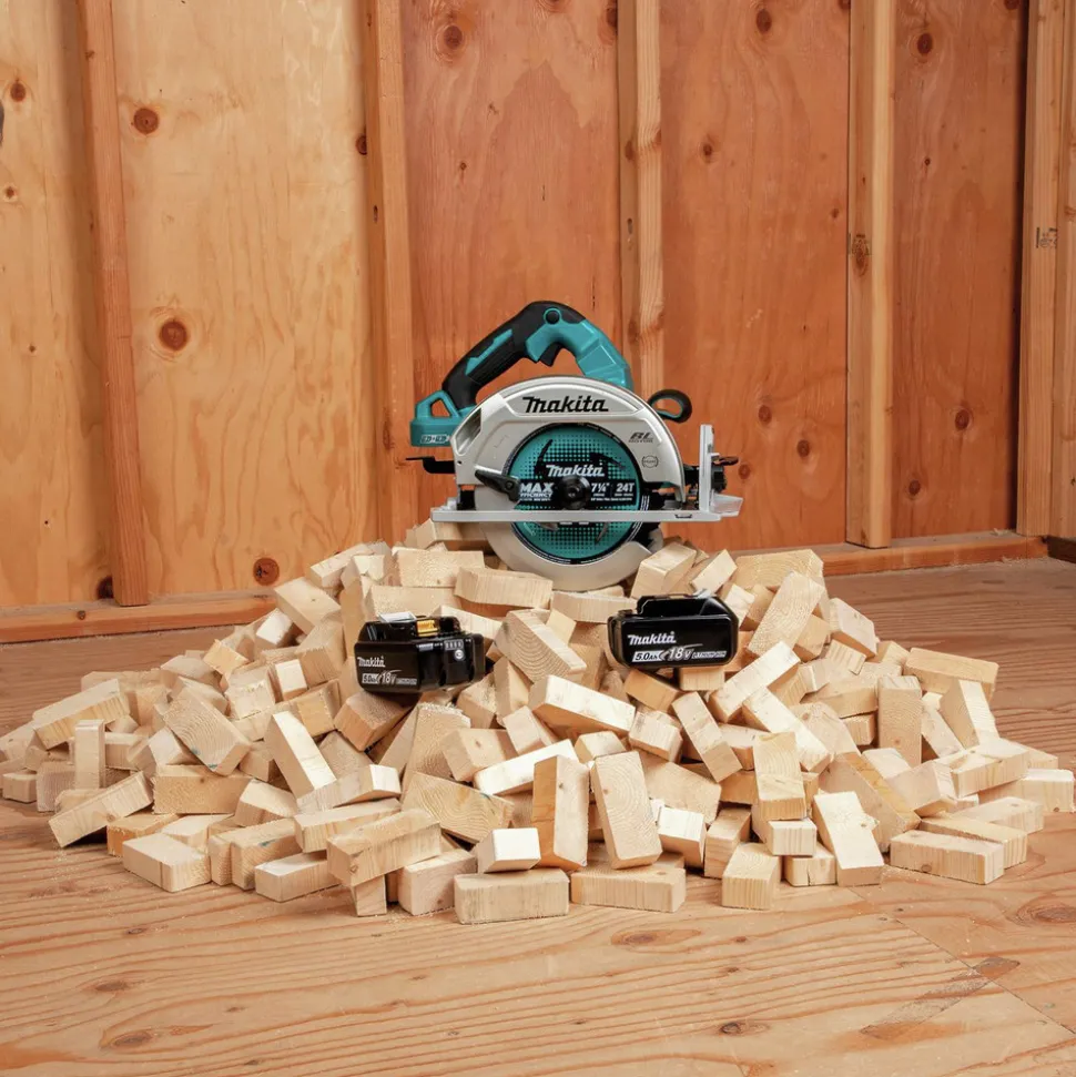 Factory Reconditioned Makita 18V X2 LXT Lithium-Ion (36V) 5 Ah Brushless Cordless 7-1/4 in. Circular Saw Kit