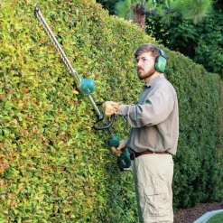 Factory Reconditioned Makita 18V LXT Brushless Lithium-Ion 24 in. Cordless Pole Hedge Trimmer (Tool Only)