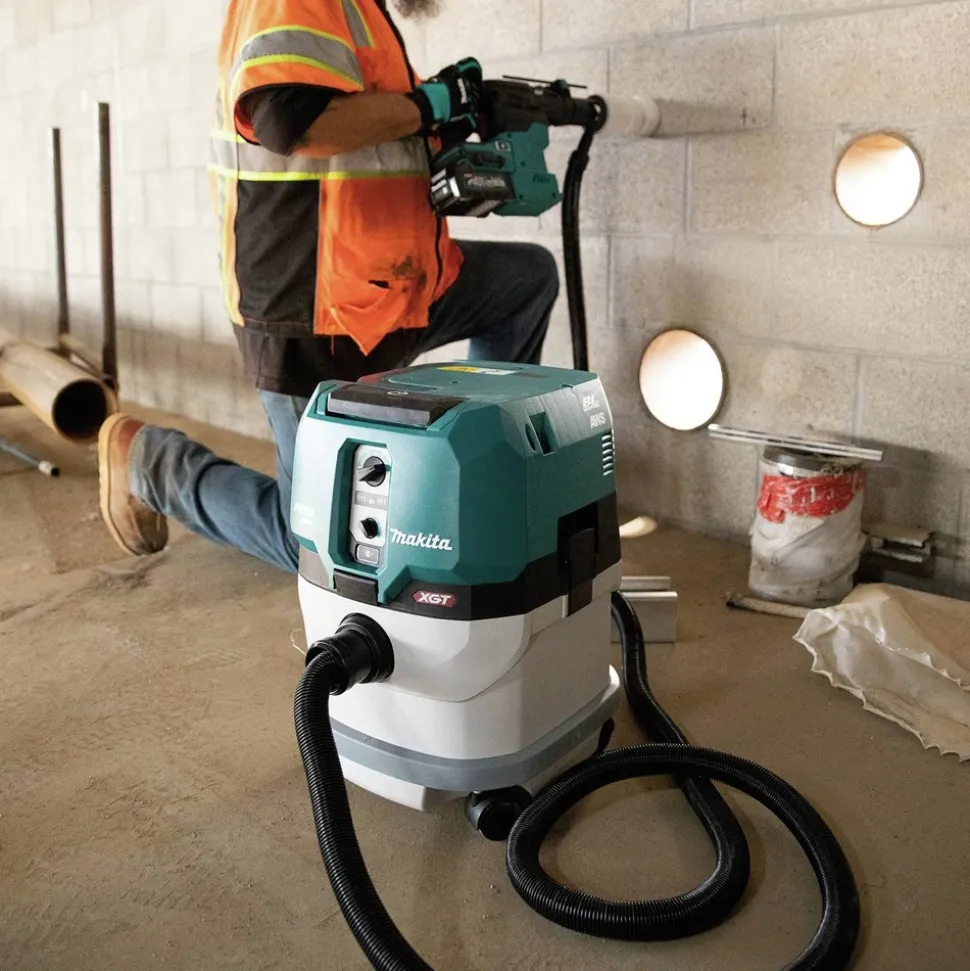 Makita 40V Max XGT Brushless 4 Gallon Cordless HEPA Filter AWS Dry Dust Extractor (Tool Only)