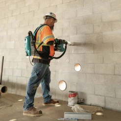 Makita 40V Max XGT Brushless Lithium-Ion 1-3/16 in. Cordless AVT AWS Rotary Hammer Kit (4 Ah)